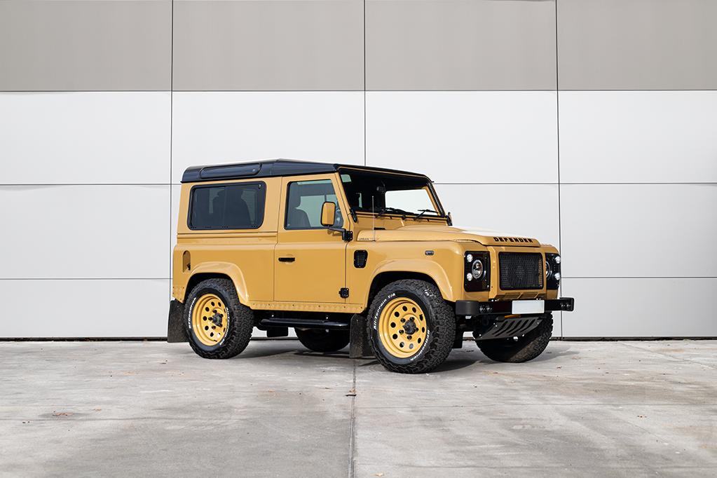 Land Rover Defender