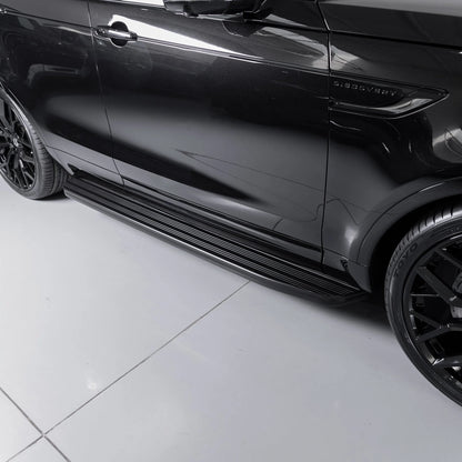 URBAN  Black Shadow Side Steps- L460 Range  Rover (2023) - Matrix