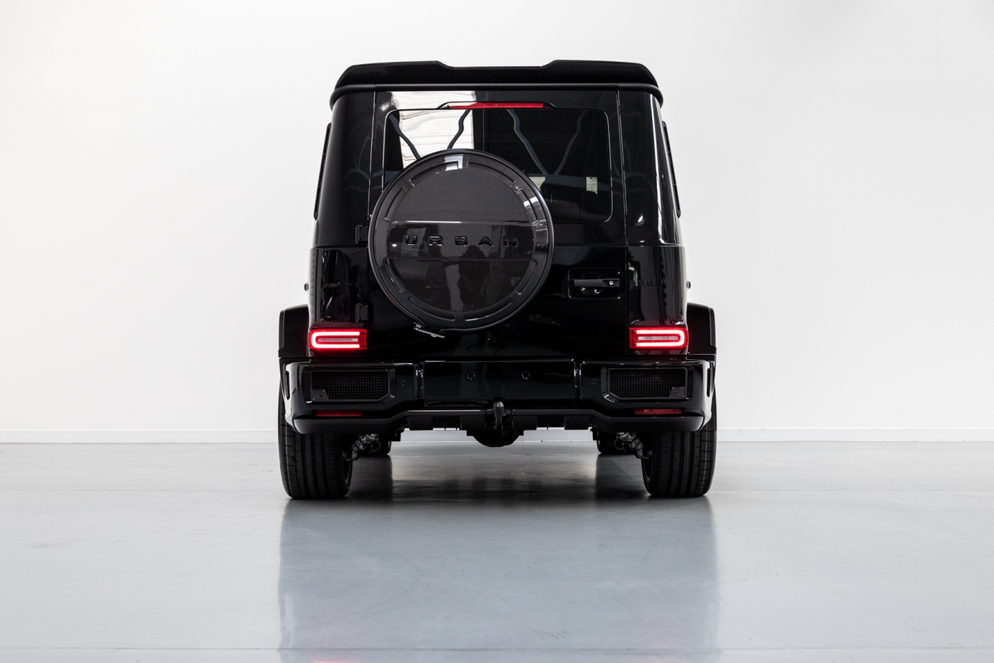 Urban G-Wagon Rear Wheel Carrier (2X2 Visual Carbon Fiber) Including Urban Lettering